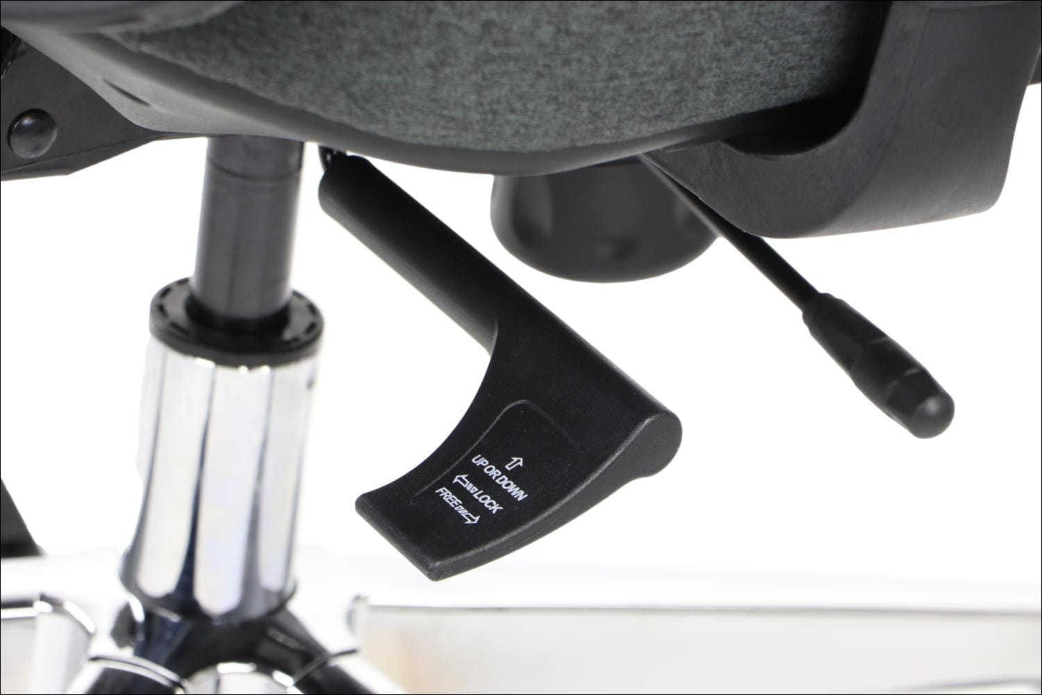 Ergonomiczny fotel biurowy obrotowy do biura i home office AKCENT/F grafit podstawa chromowana