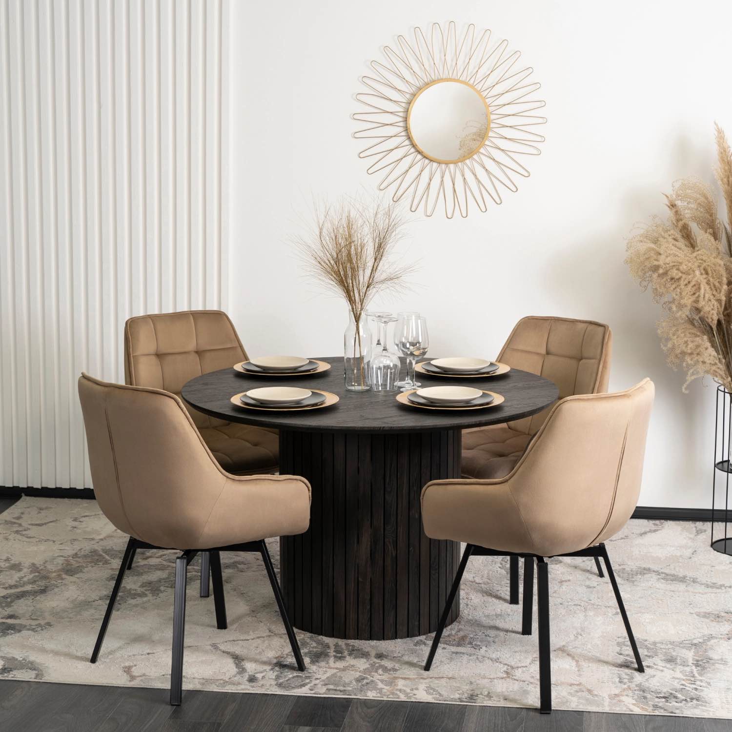 Designerskie krzesło obrotowe LUNA beżowe – homestyleconcept.pl