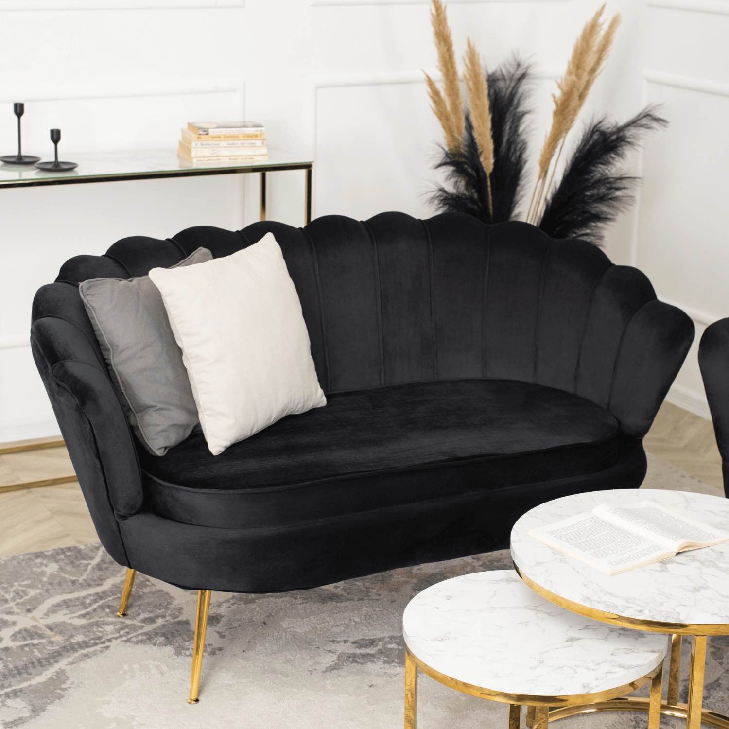 Sofa Dwuosobowa Muszelka wypoczynek do salonu ZENDAYA Glamour Czarna