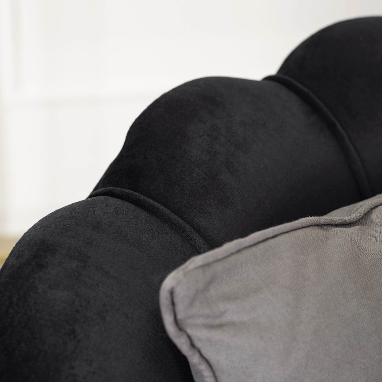 Sofa Dwuosobowa Muszelka wypoczynek do salonu ZENDAYA Glamour Czarna